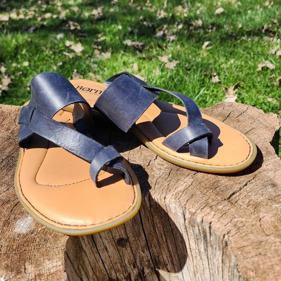 Born Sandals Slip-on Flats Black Leather Women's 7M - Picture 1 of 6